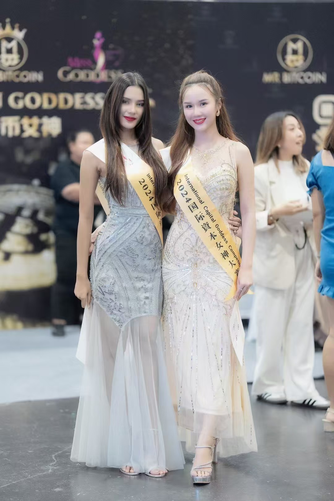 国际资本女神参赛者合影